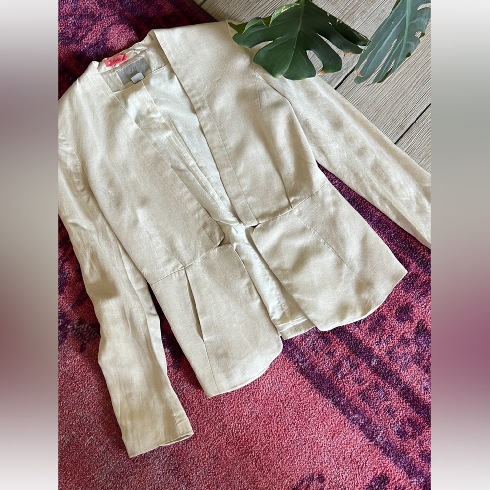 H&M Blazer – Beige, Size 6 | Perfect for Summer